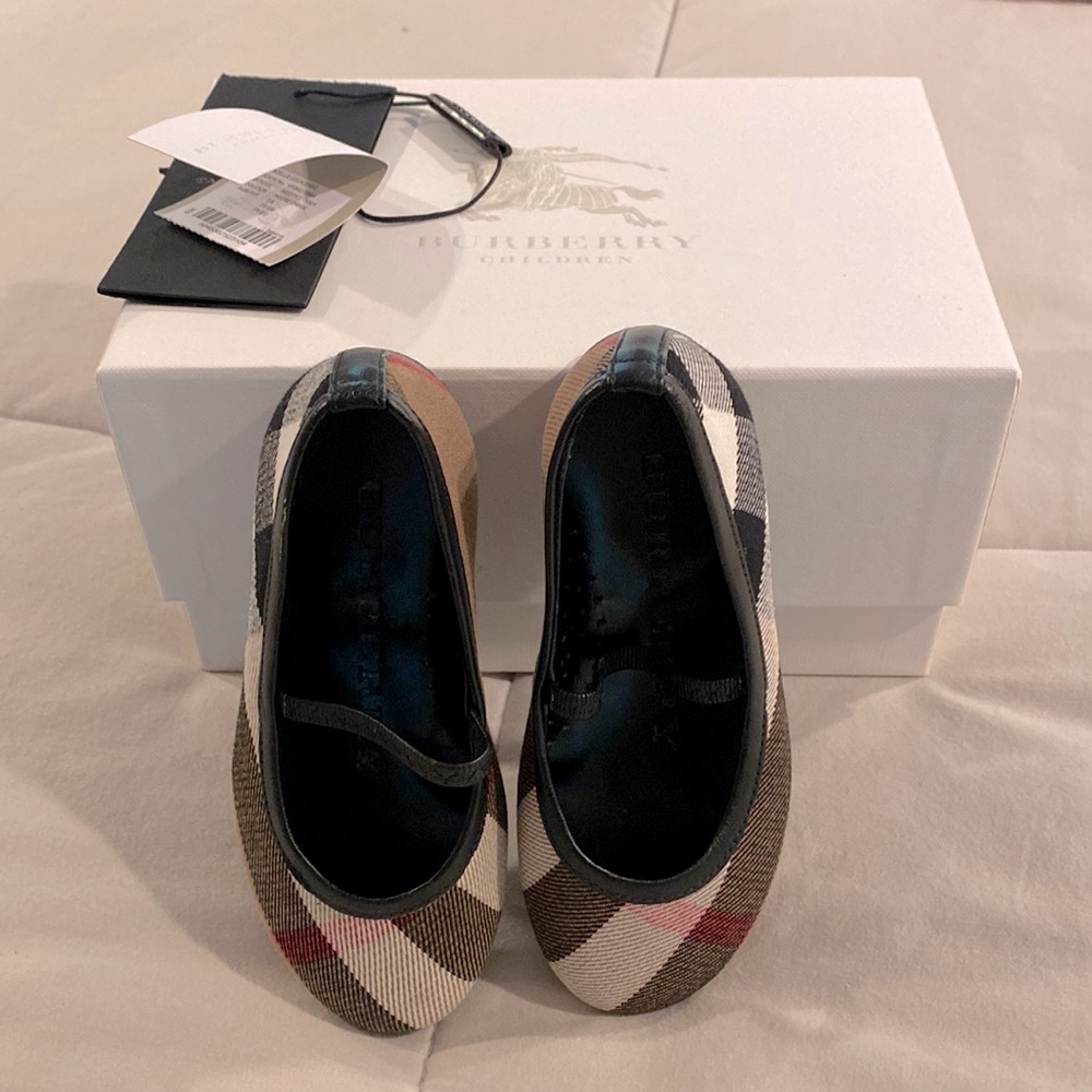 Burberry shoes